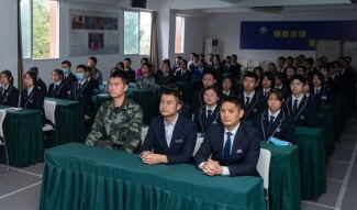 砥砺青春路  共筑大学梦&mdash;&mdash;华商理工圆你一个大学梦