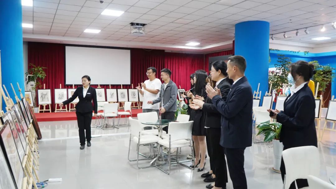 传文化之韵，展艺术之美&mdash;&mdash;我校举行第二十九届文化艺术节师生书画陶艺作品展剪彩仪式