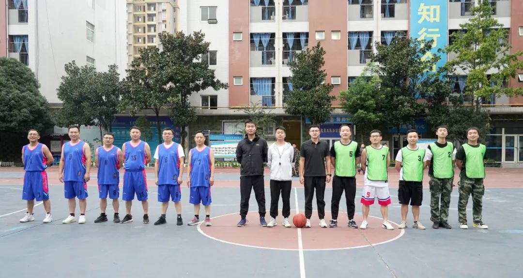 青出于&ldquo;篮&rdquo;&mdash;&mdash;华商理工&ldquo;勇者杯&rdquo;篮球赛点燃金秋