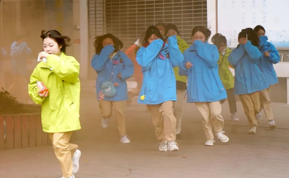 消防安全，我们在行动&mdash;我校开展消防应急演练