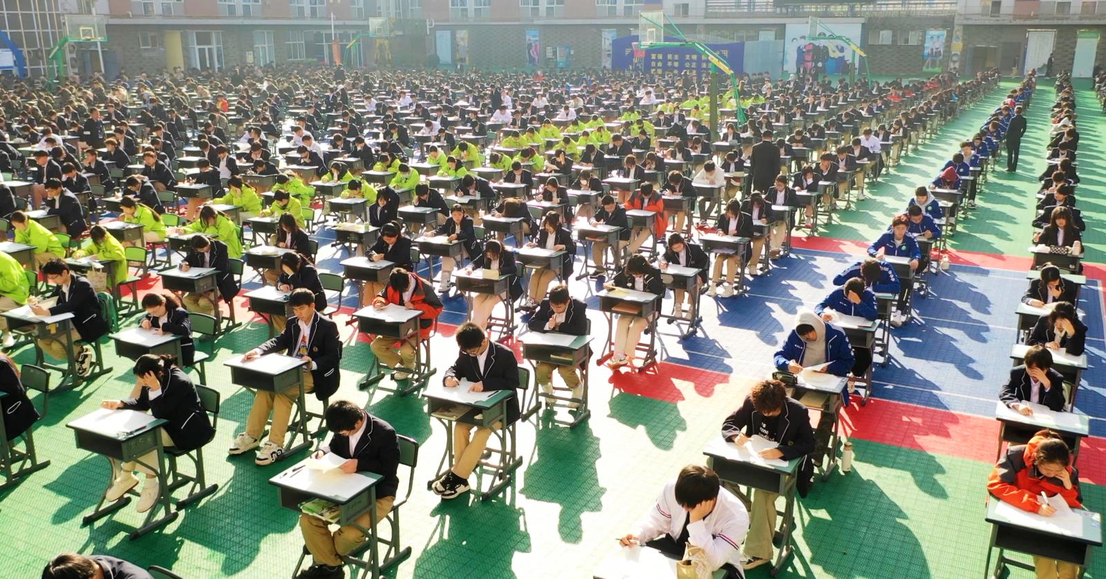 月考战报！华商理工学子的精彩瞬间，不容错过！