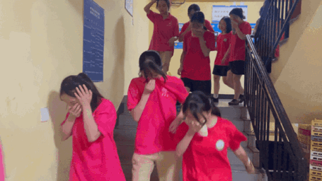 华商理工夜间消防演练：安全无小事，预防胜于未然