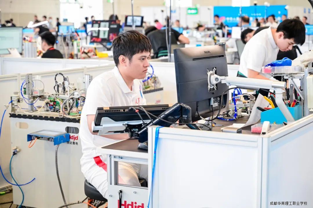 8万工匠之师，从这里出发