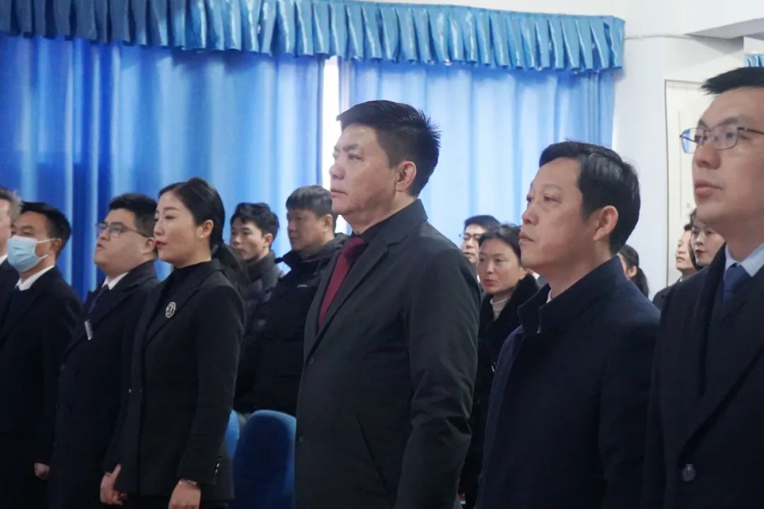 灵蛇启新岁，乙巳续华章&mdash;&mdash;华商理工召开2024-2025学年第二学期全体教职工大会